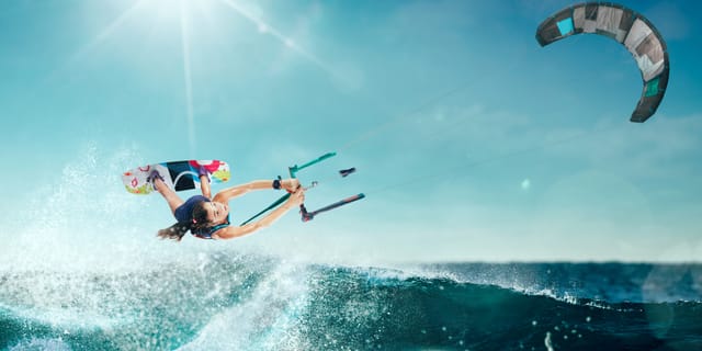 Kitesurfing & Kiteboarding