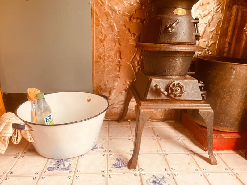 Lucy's Shepherd Hut