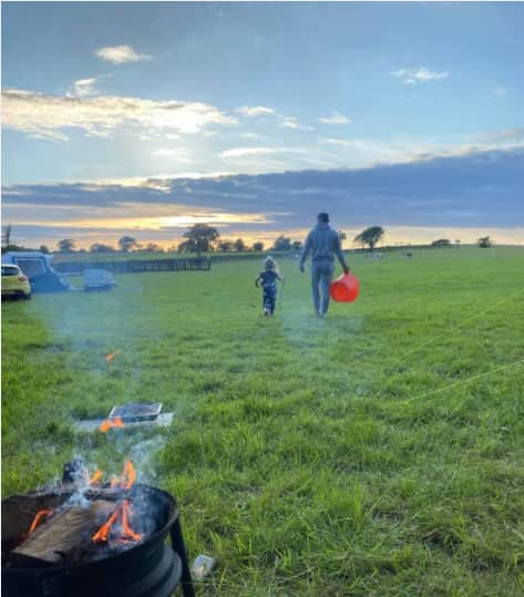 Non Electric Grass Tent Pitch