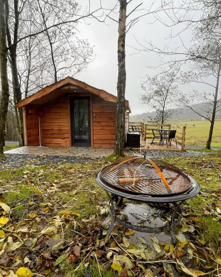 Cabin (2 adults & 2 children or 3 adults max & No pets in cabins)