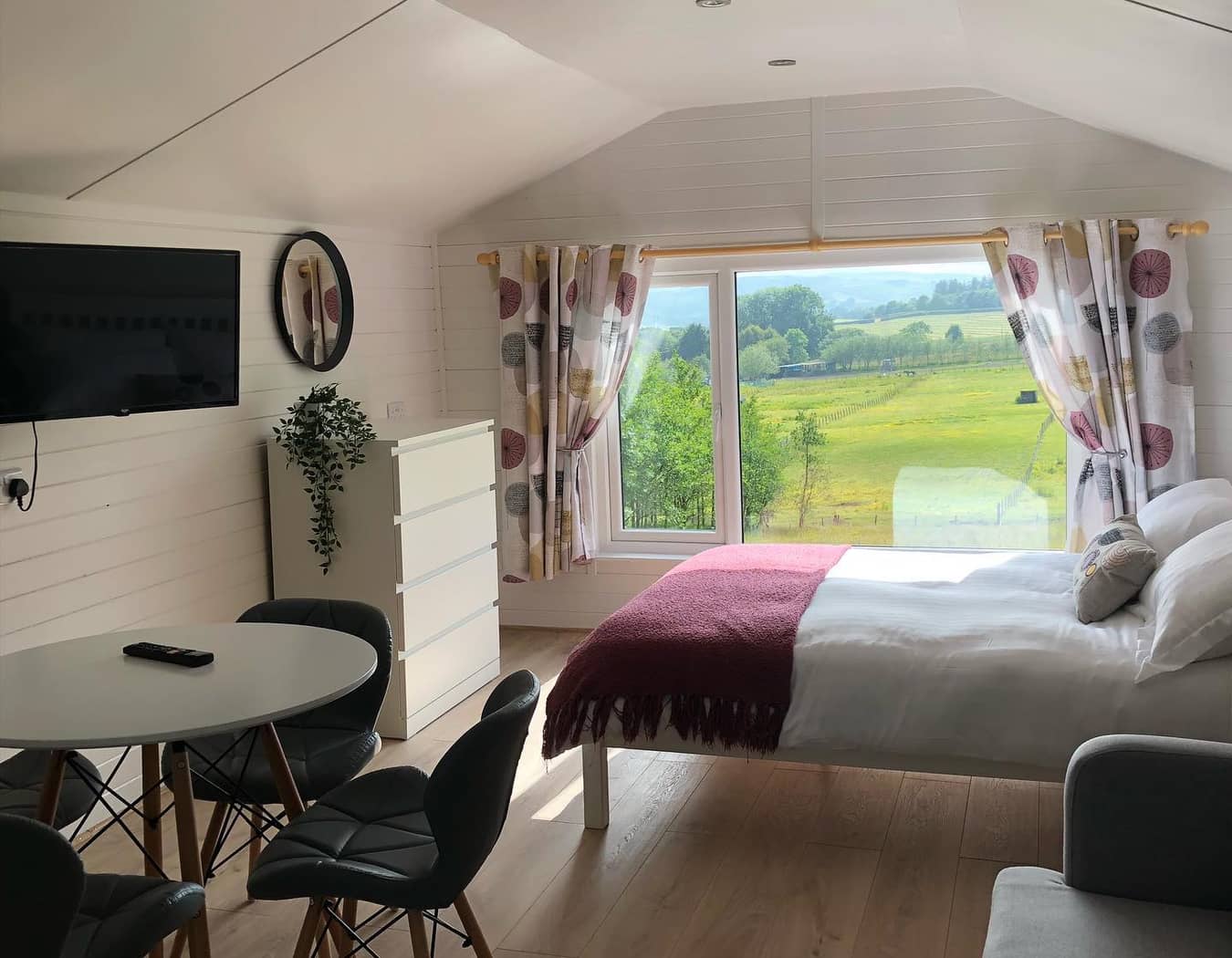 Pen y Bryn Glamping and Touring Site