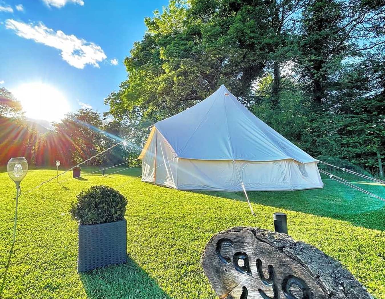 CAYO RETREAT WATERS EDGE GLAMPING & HOLIDAY SITE