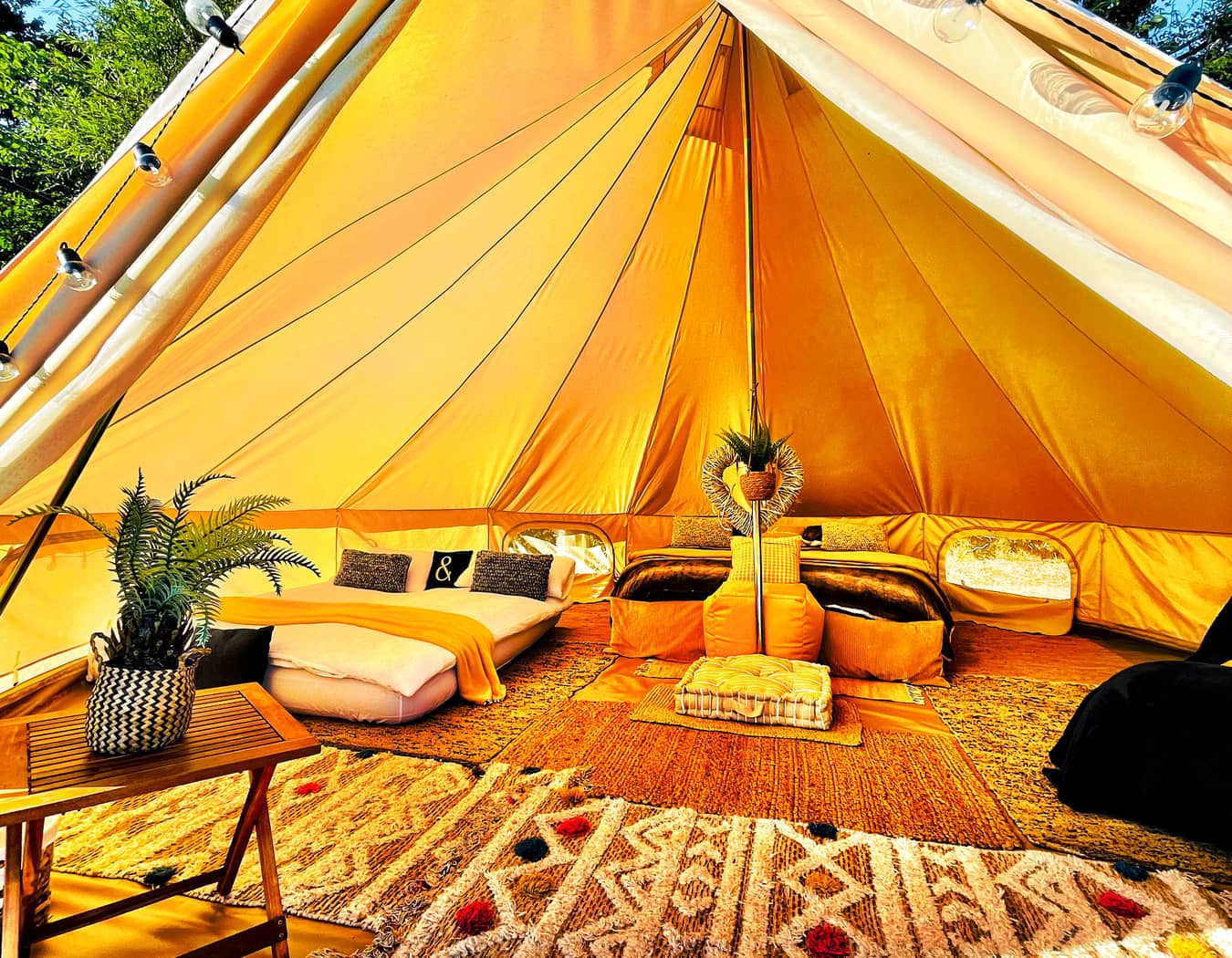 CAYO RETREAT WATERS EDGE GLAMPING & HOLIDAY SITE