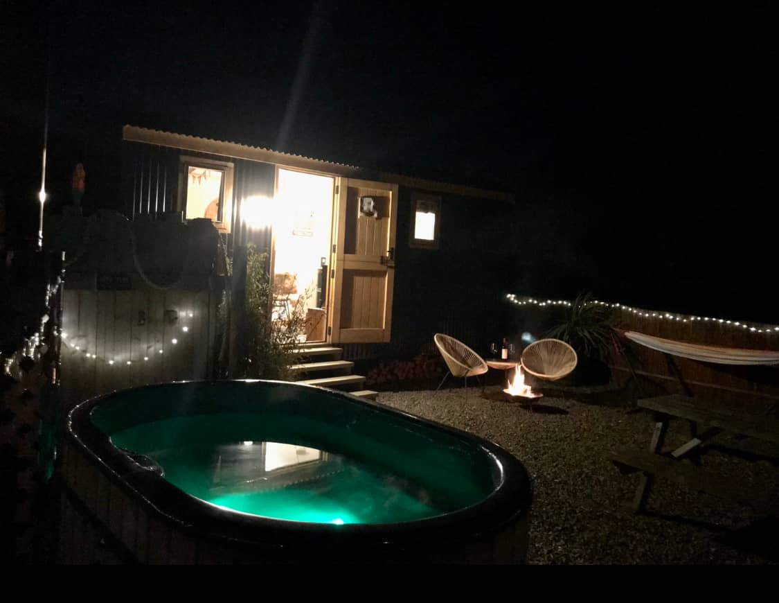 Broad Park Camping and Glamping North Devon
