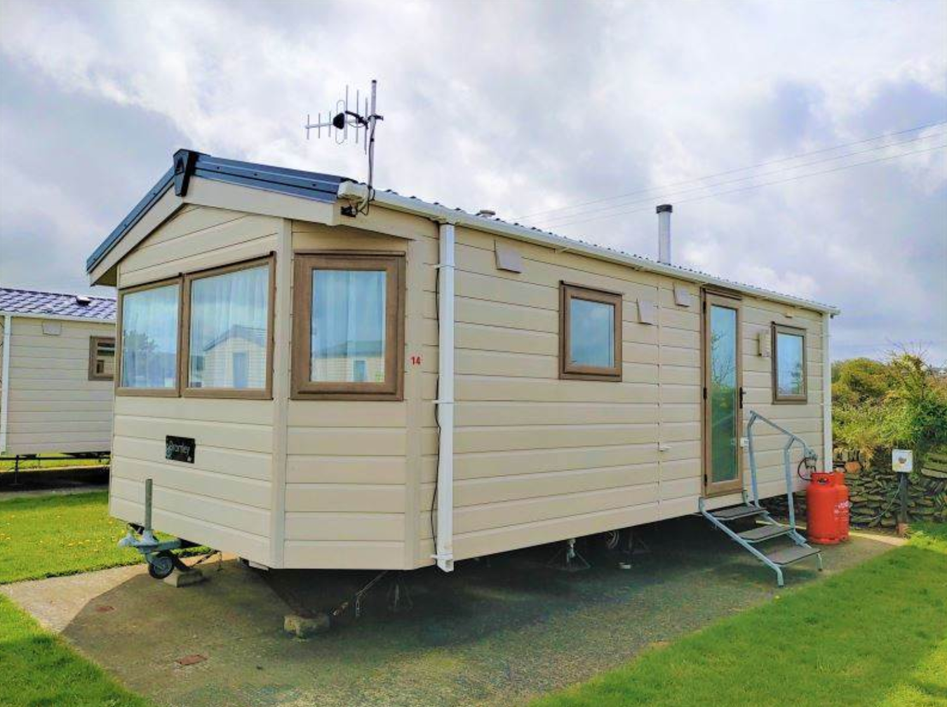 Silver holiday home 2 bedroom (Pet Friendly)